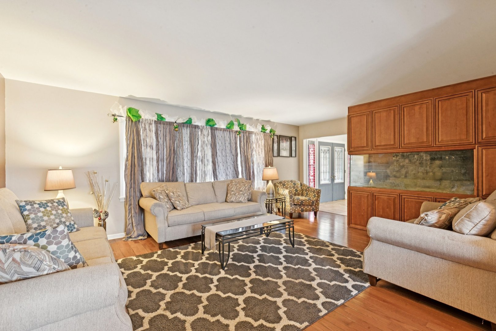 333 Grosvenor Court, Bolingbrook, IL 60440