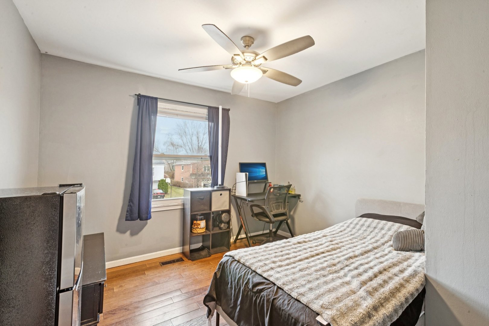 333 Grosvenor Court, Bolingbrook, IL 60440