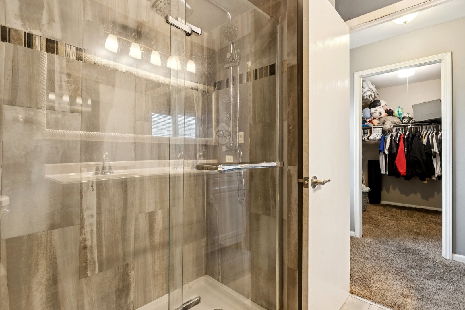 333 Grosvenor Court, Bolingbrook, IL 60440