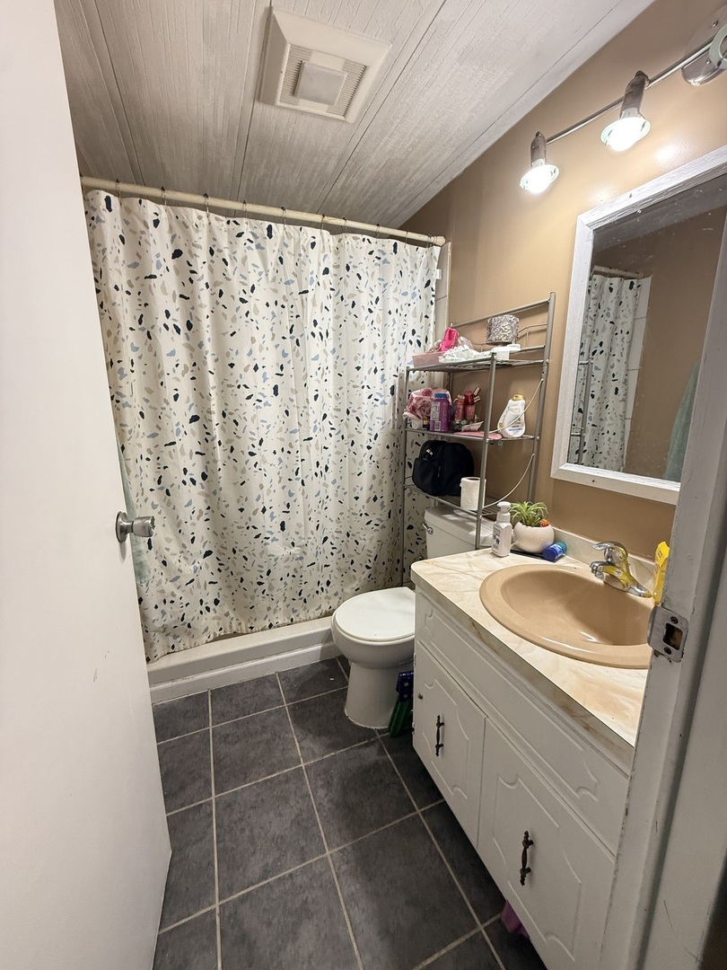 86 Candlegate Circle, Matteson, IL 60443