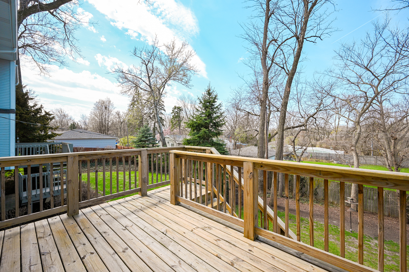 416 Lawrence Avenue, Glen Ellyn, IL 60137