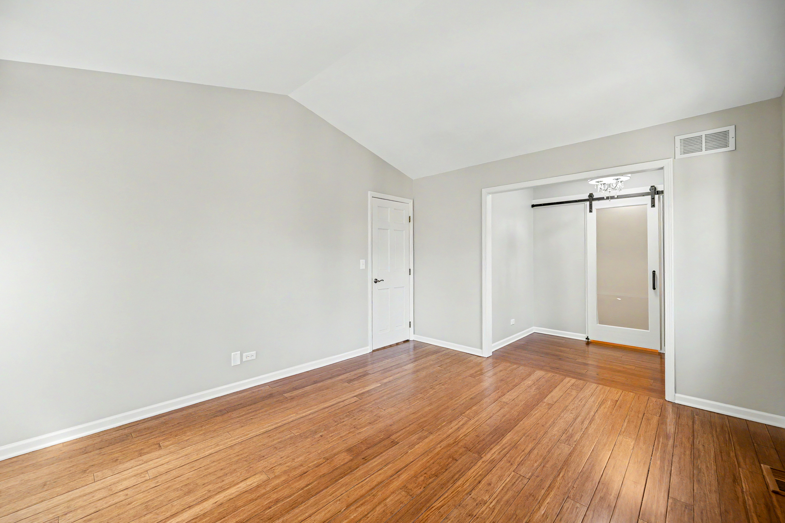 416 Lawrence Avenue, Glen Ellyn, IL 60137