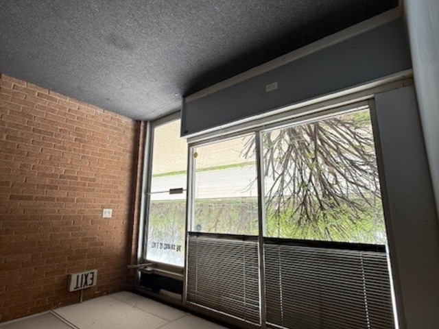 734 E St. Charles Road, Lombard, IL 60148