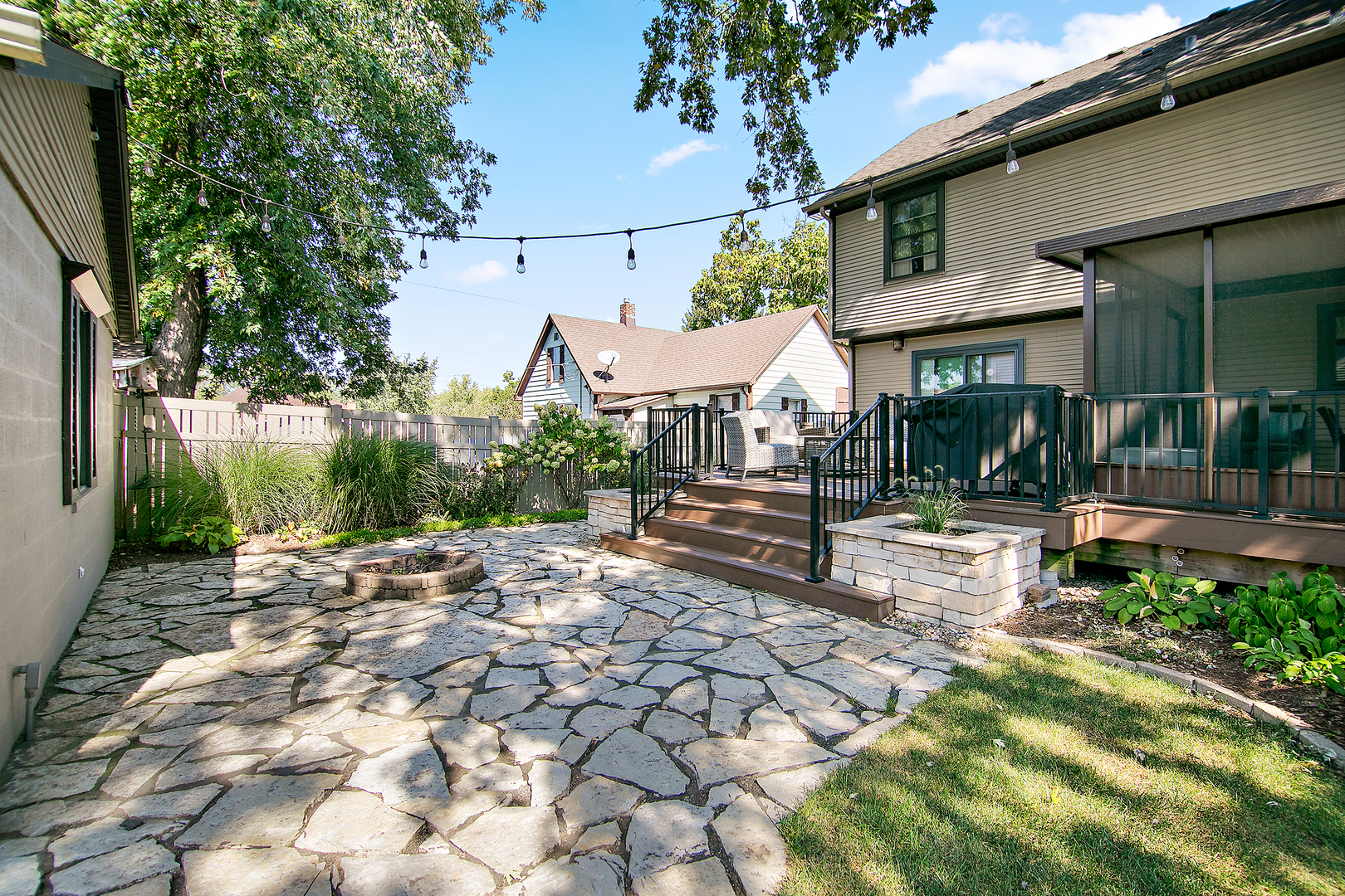 1002 Warner Avenue, Lemont, IL 60439