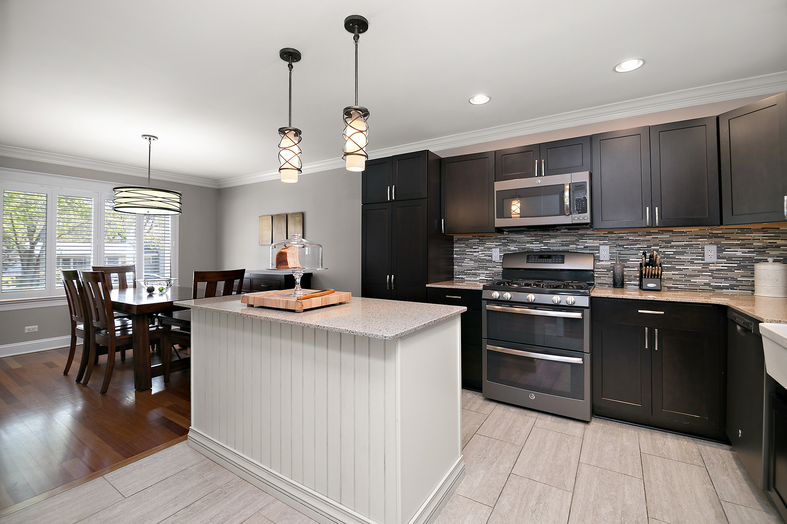 1002 Warner Avenue, Lemont, IL 60439