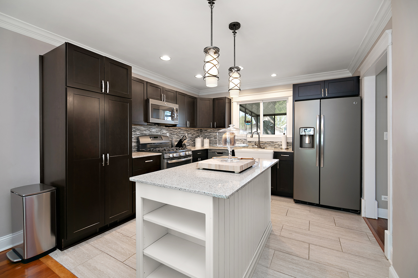 1002 Warner Avenue, Lemont, IL 60439
