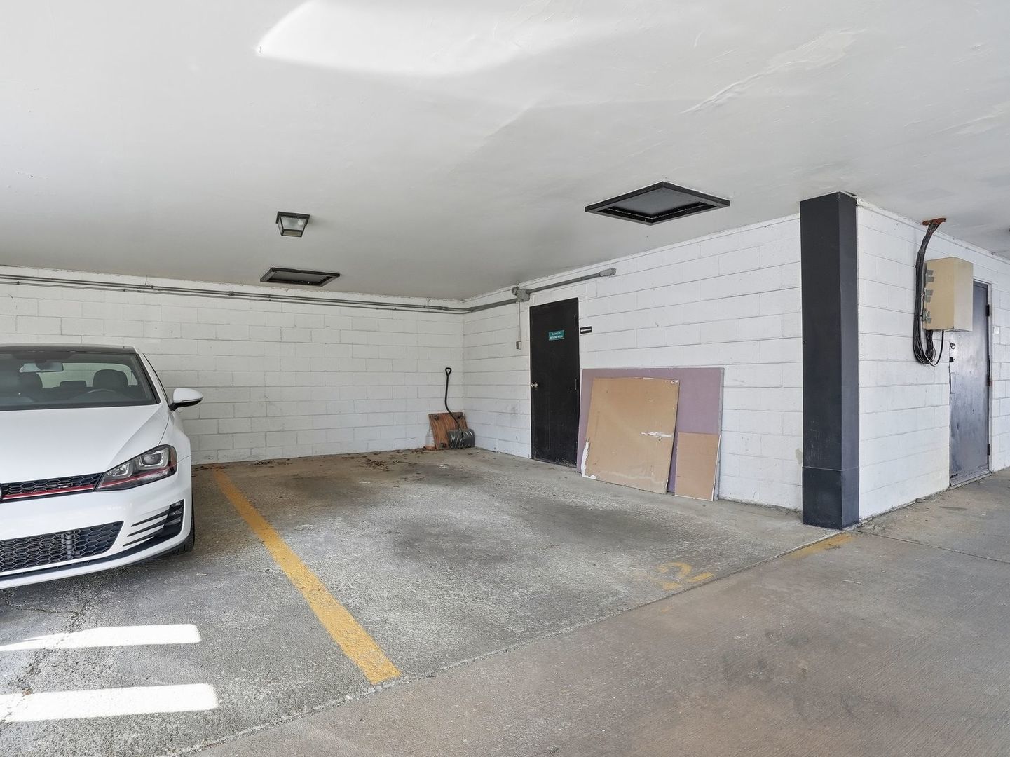 9332 Landings Lane #604, Des Plaines, IL 60016