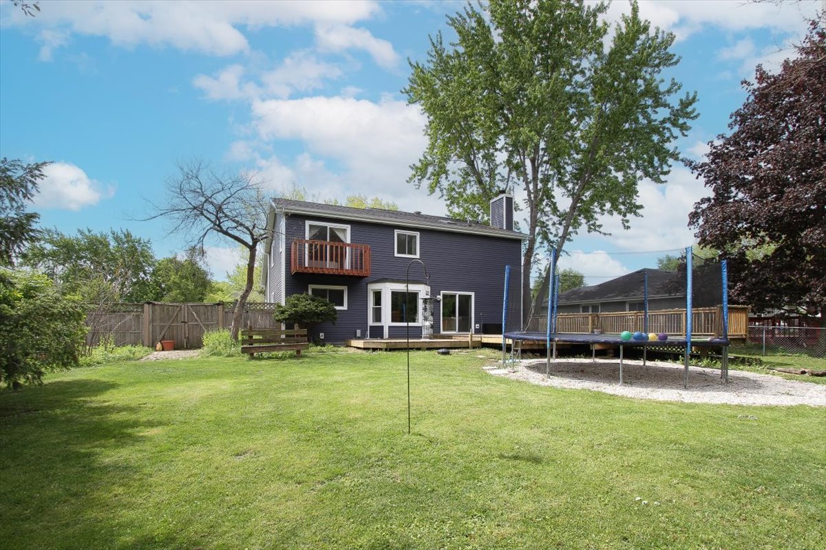 845 Hanson Court, Batavia, IL 60510