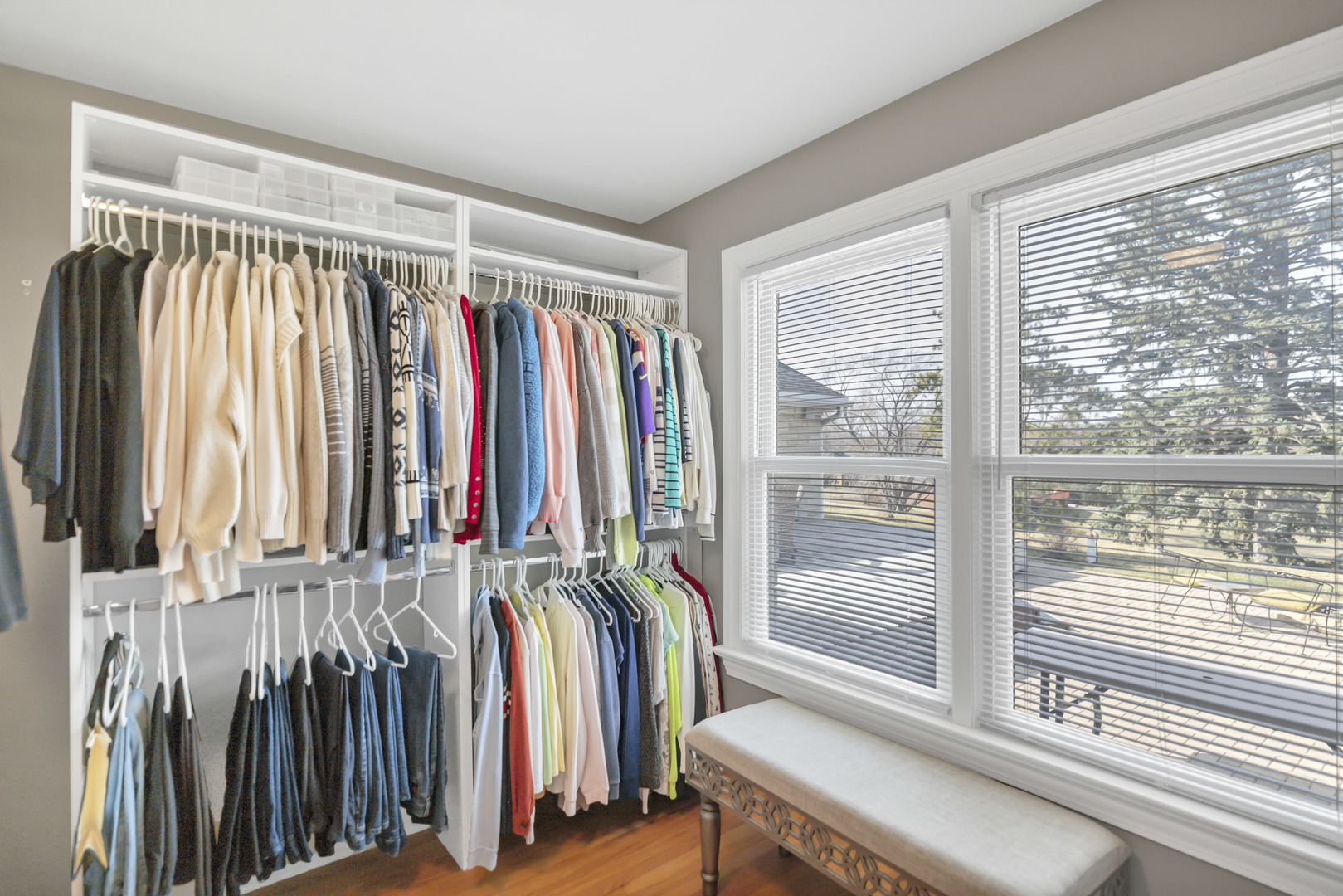 512 Bay Road, McHenry, IL 60051