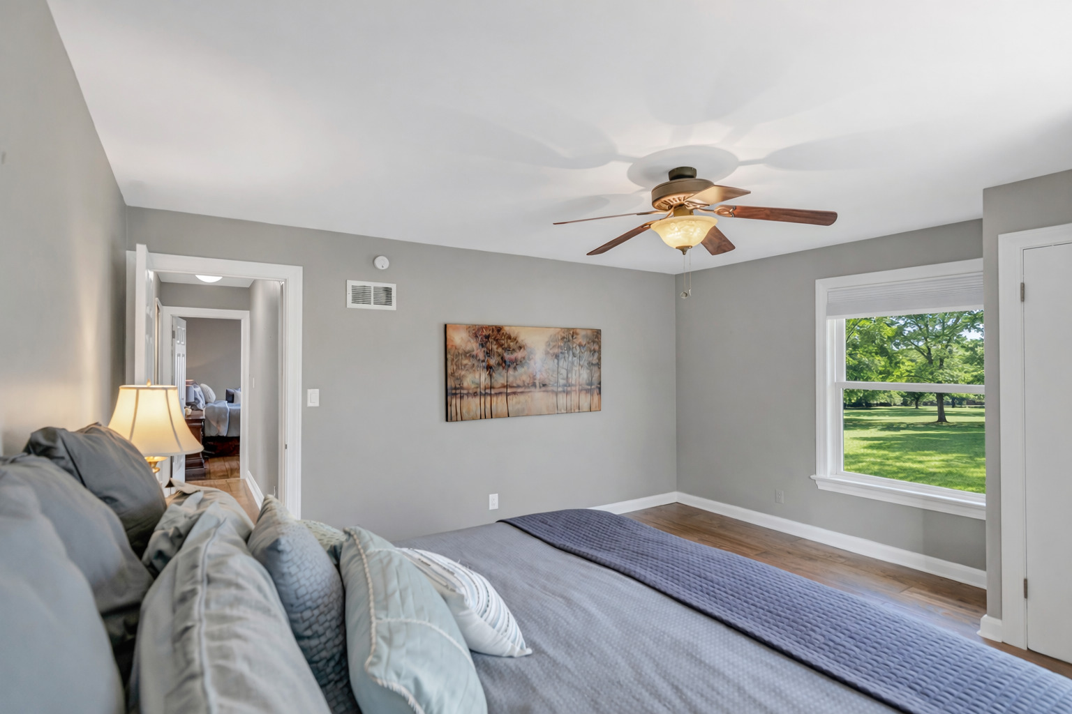 512 Bay Road, McHenry, IL 60051