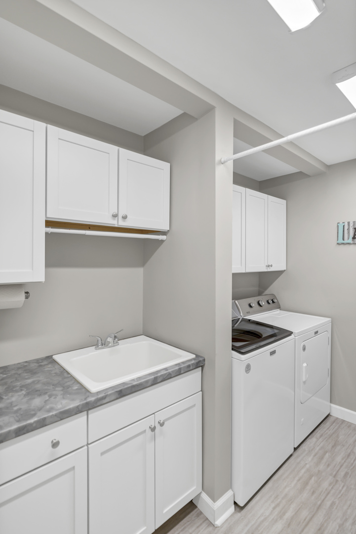 512 Bay Road, McHenry, IL 60051