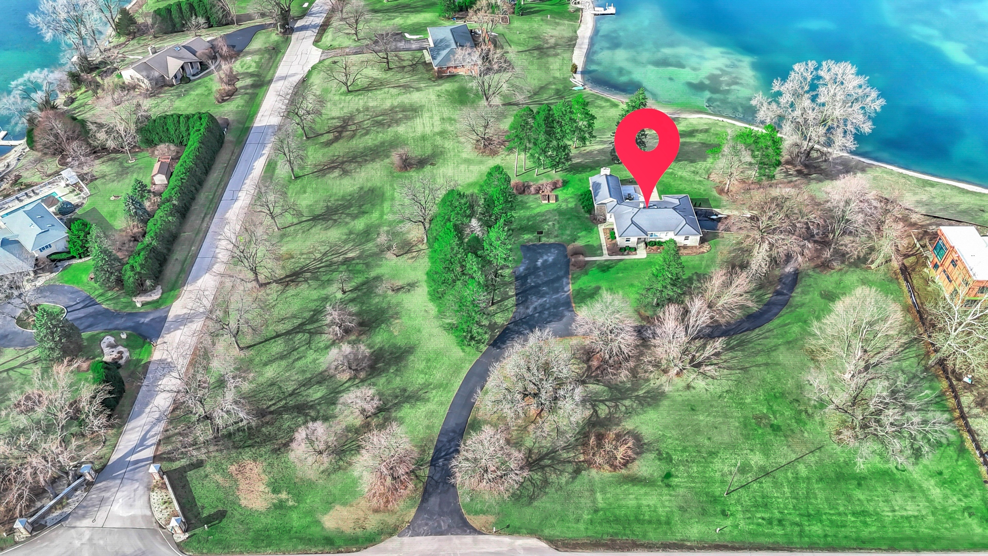 512 Bay Road, McHenry, IL 60051