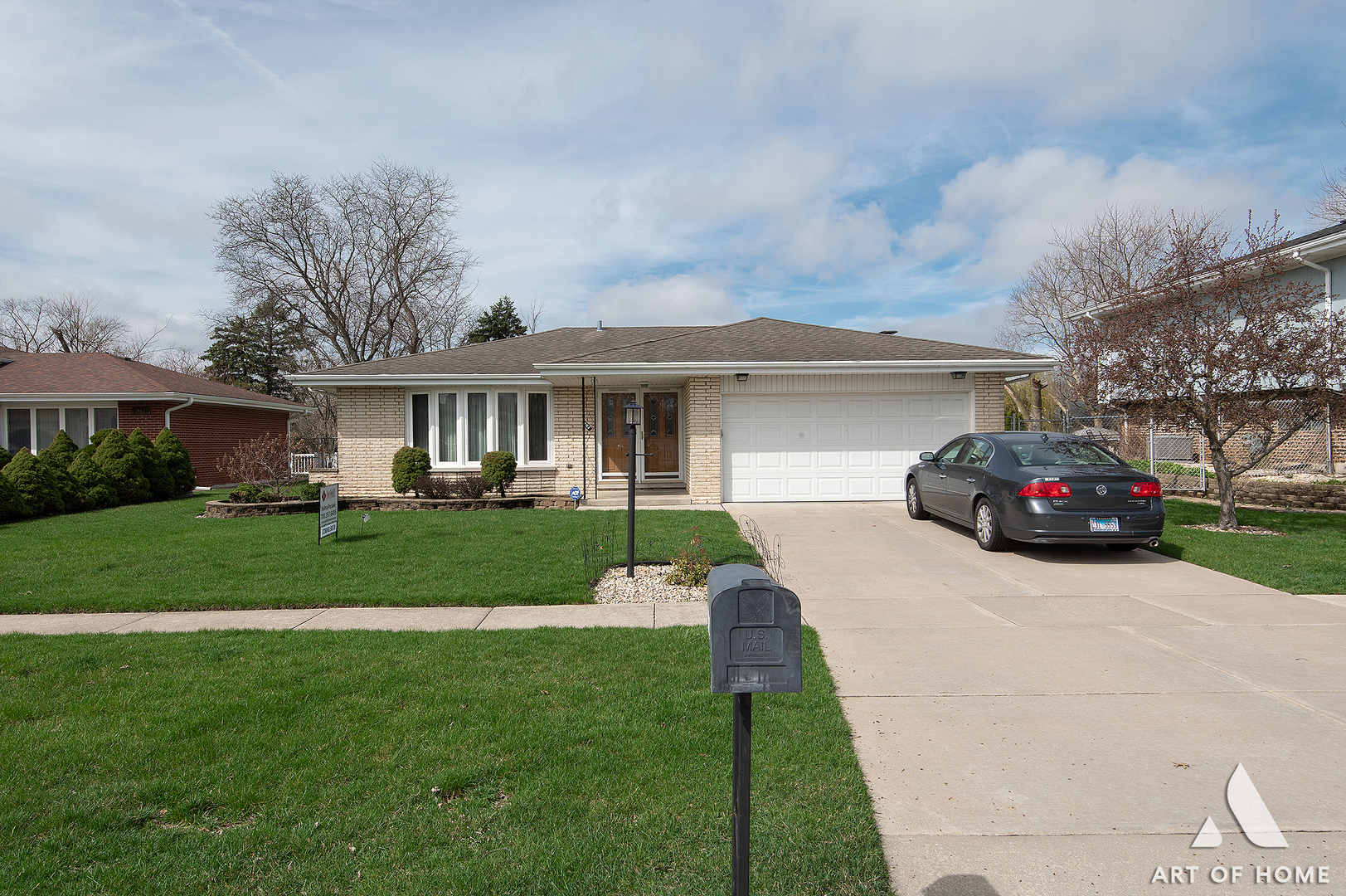 10614 S 84th Avenue, Palos Hills, IL 60465