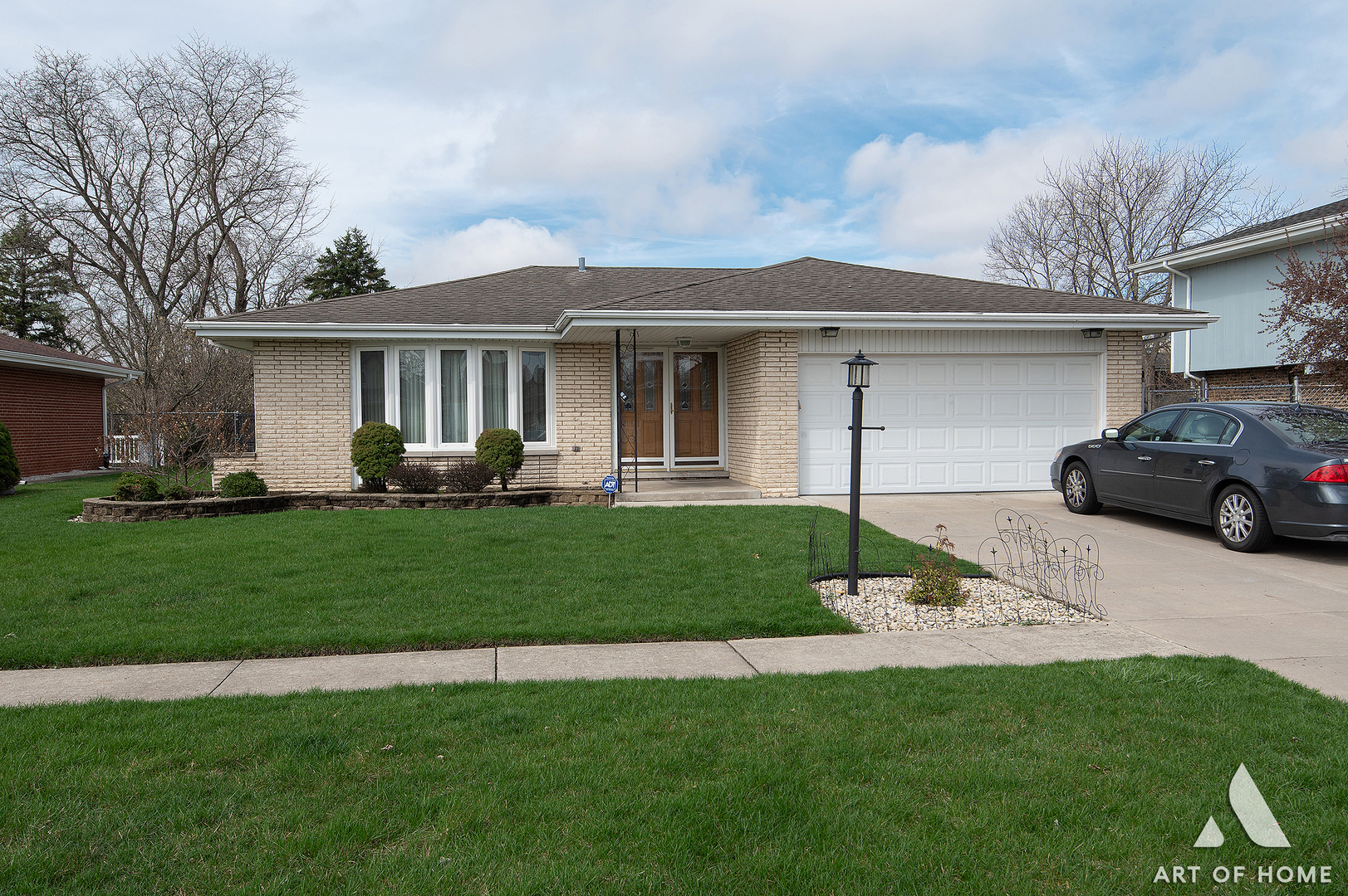 10614 S 84th Avenue, Palos Hills, IL 60465