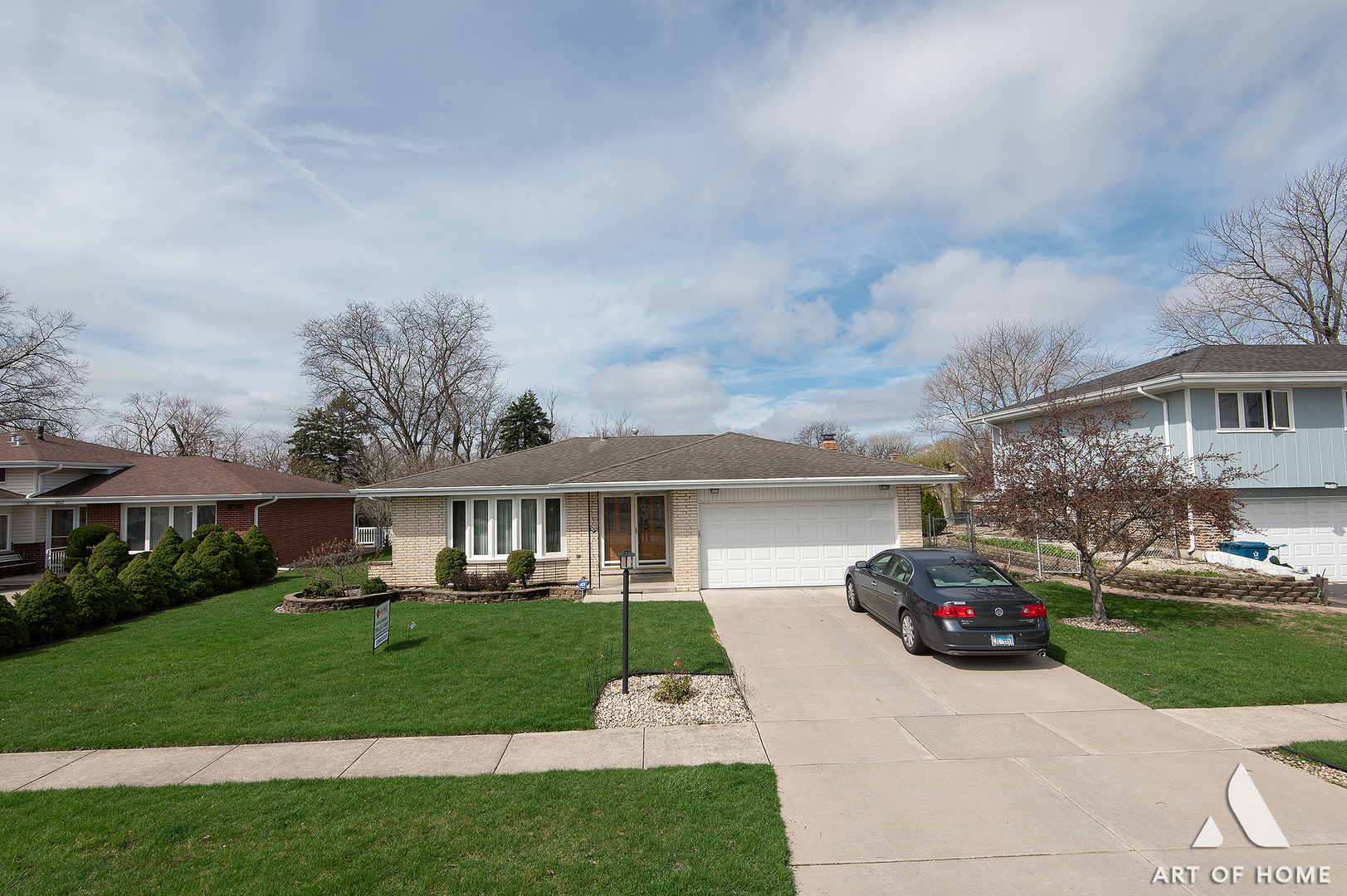 10614 S 84th Avenue, Palos Hills, IL 60465