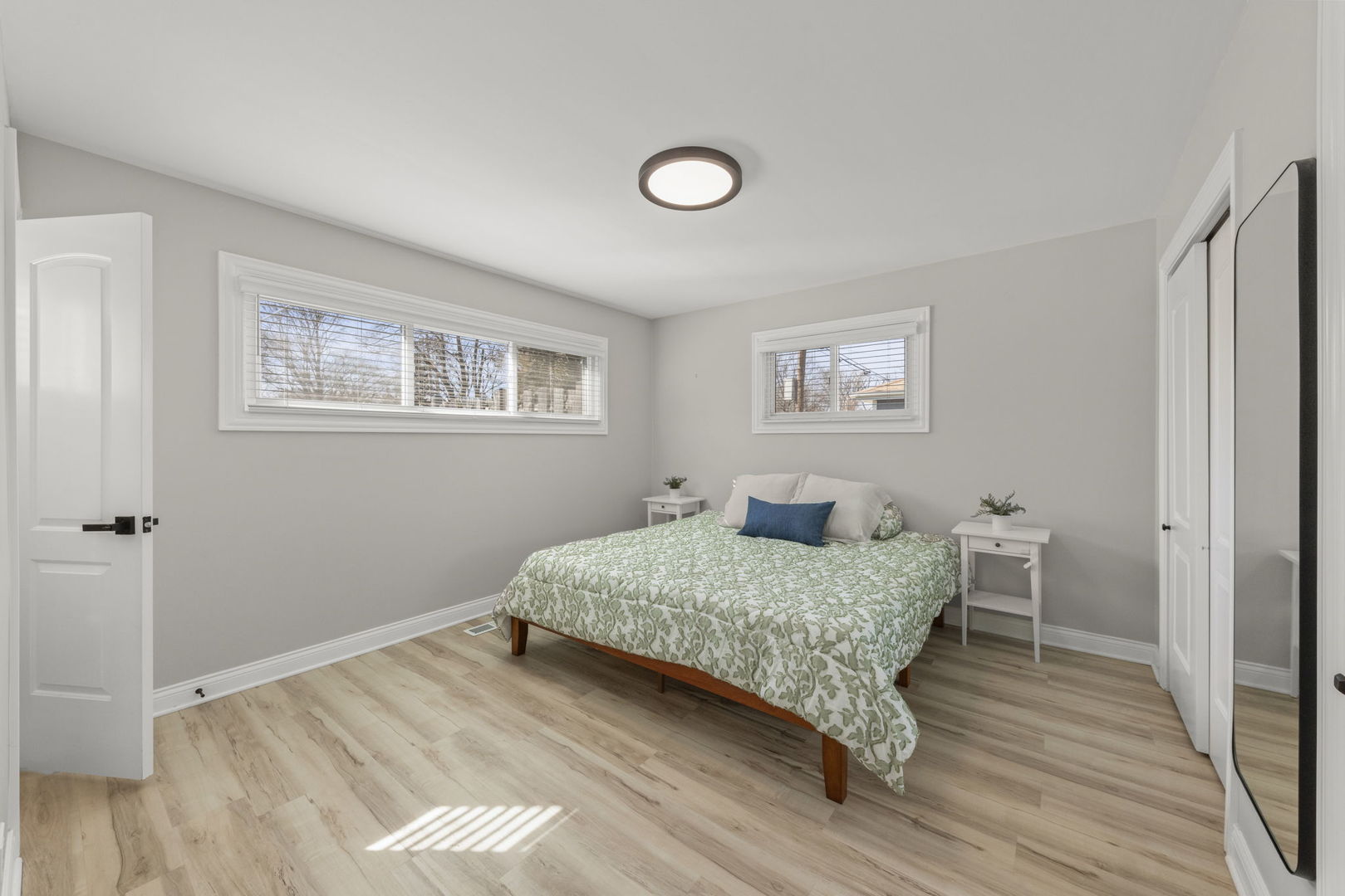 405 Turf Lane, Wheaton, IL 60187