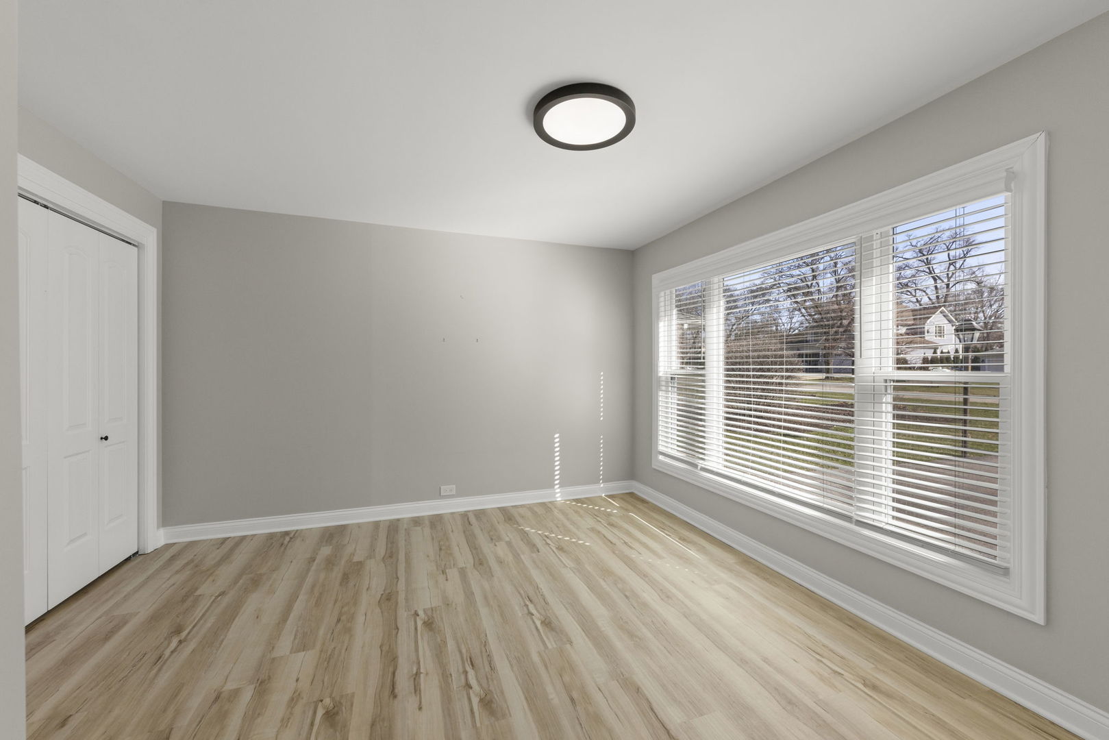 405 Turf Lane, Wheaton, IL 60187