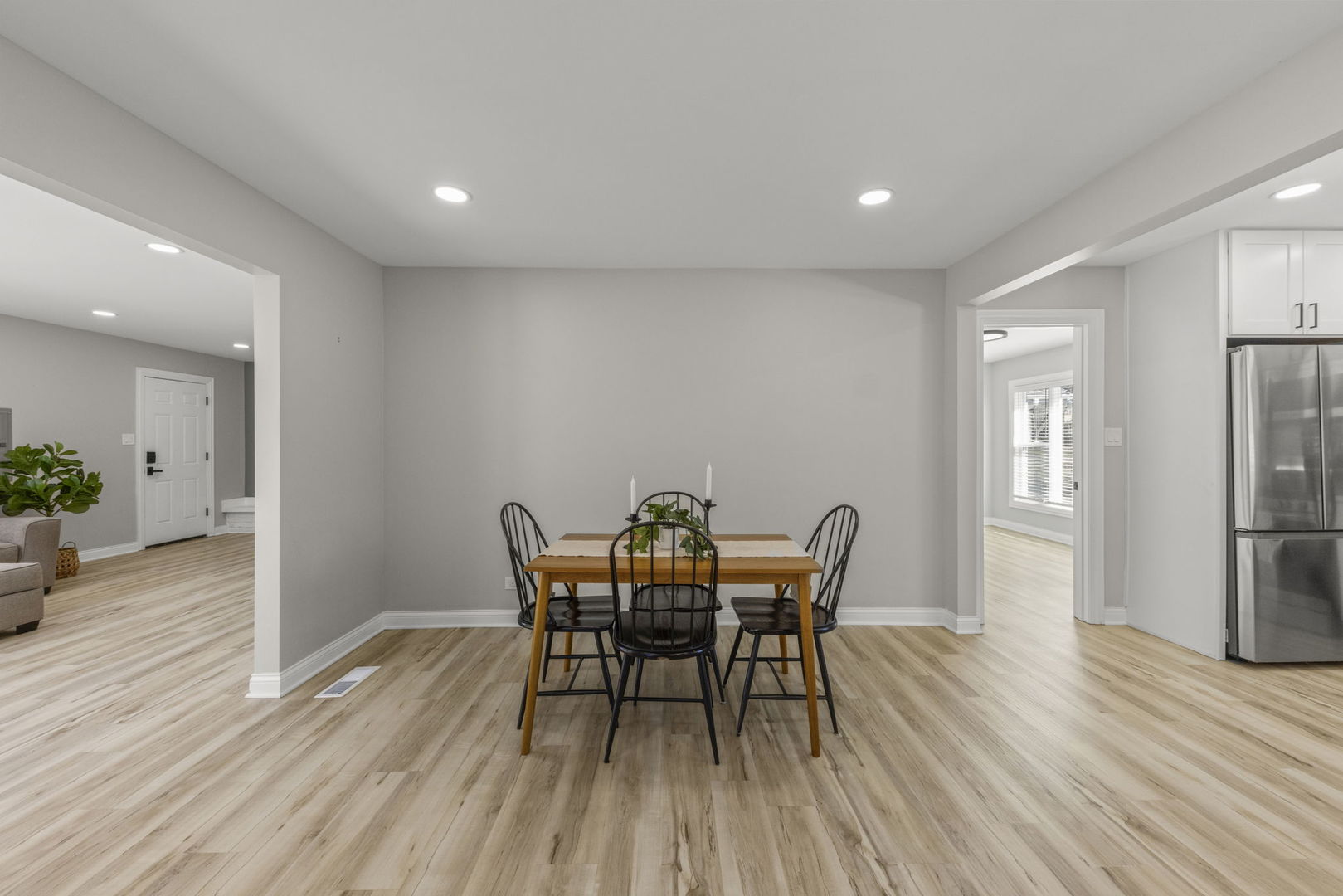 405 Turf Lane, Wheaton, IL 60187