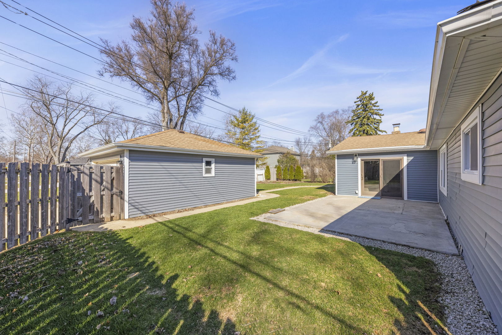 405 Turf Lane, Wheaton, IL 60187