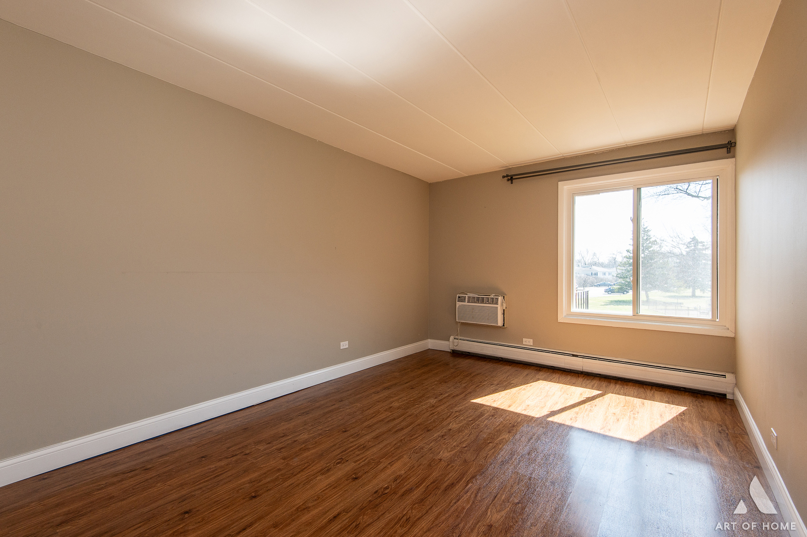 18 E Old Willow Road #205N, Prospect Heights, IL 60070