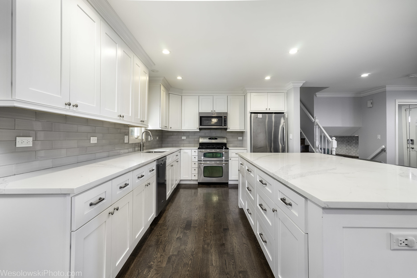 403 Whipple Lane, Westmont, IL 60559