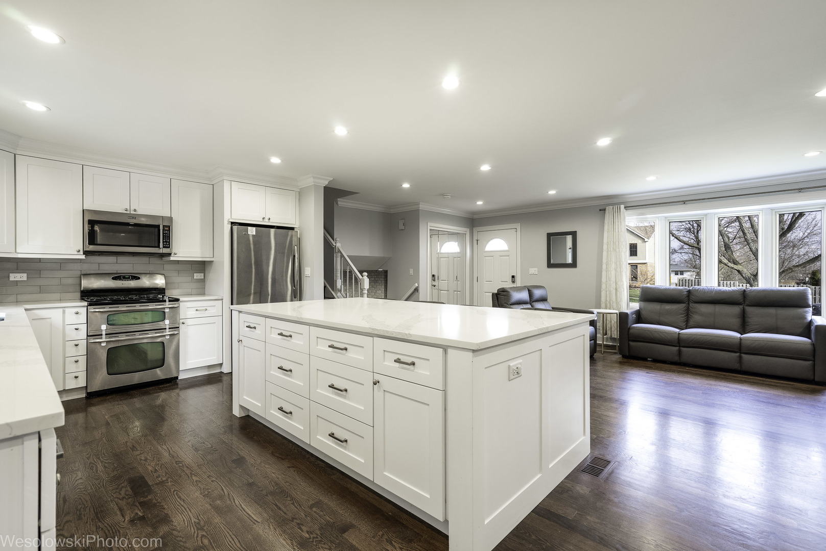 403 Whipple Lane, Westmont, IL 60559