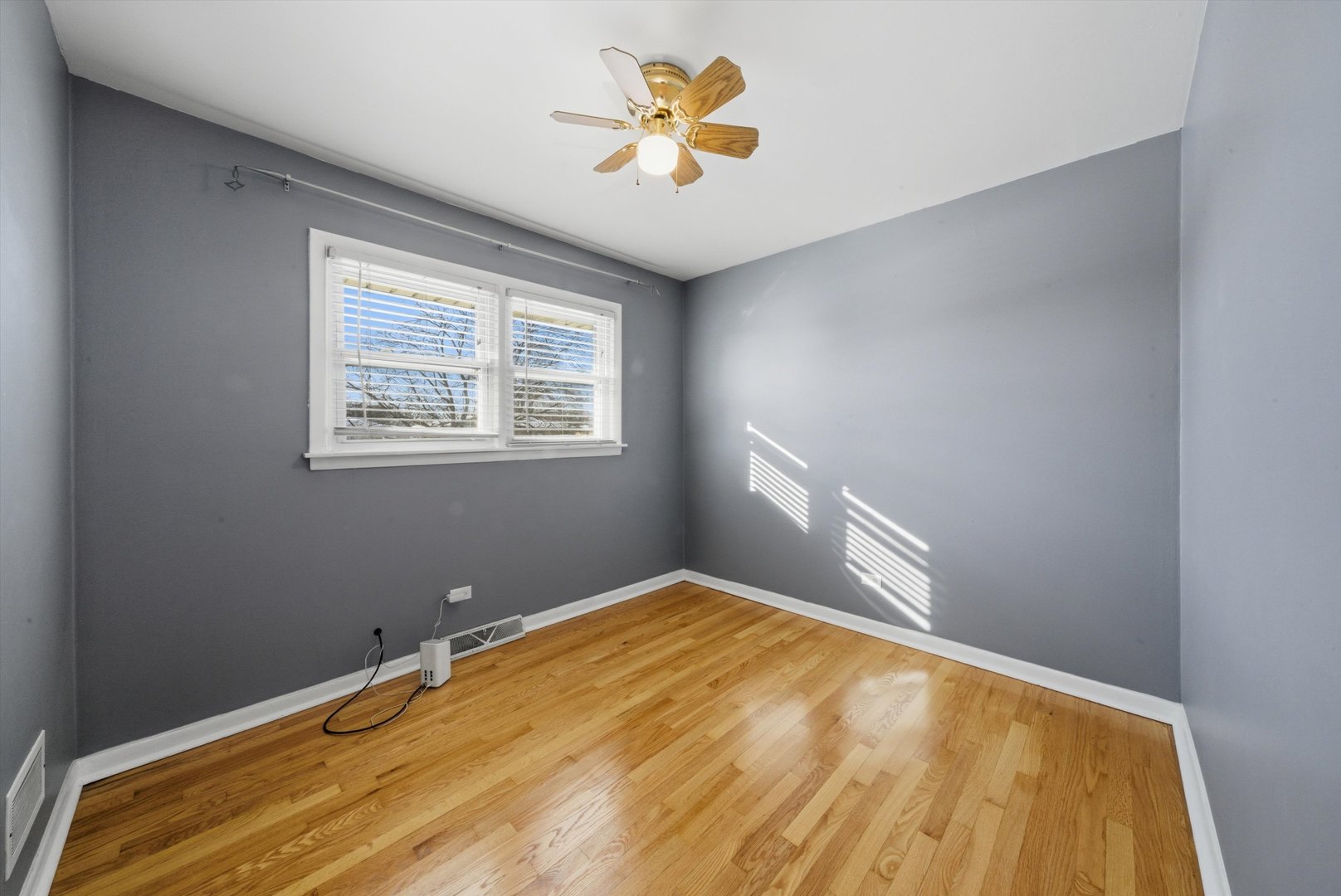 7635 S Oconto Avenue, Bridgeview, IL 60455