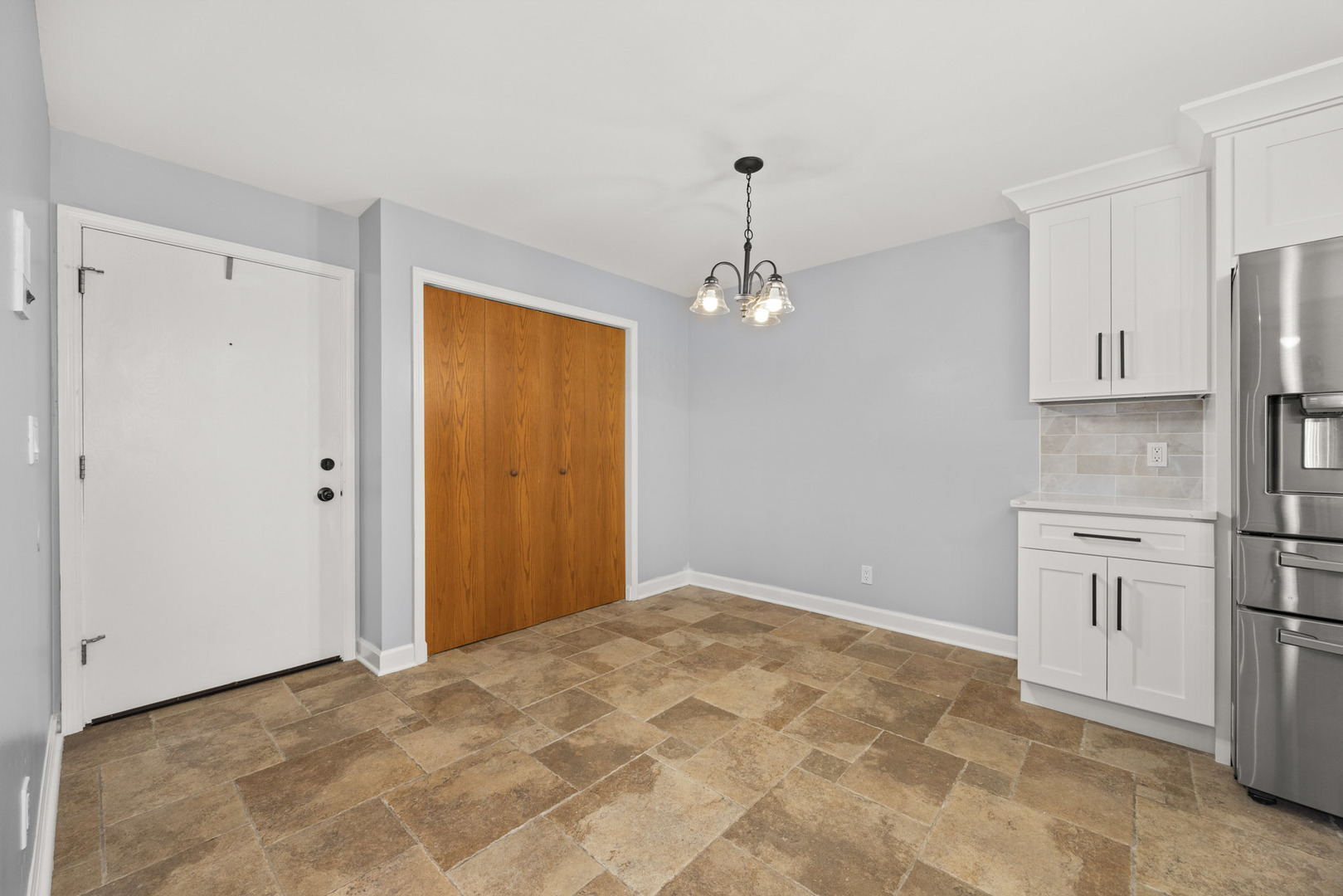 20224 S Frankfort Square Road #G, Frankfort, IL 60423