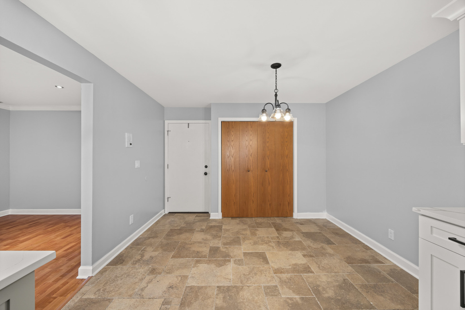 20224 S Frankfort Square Road #G, Frankfort, IL 60423