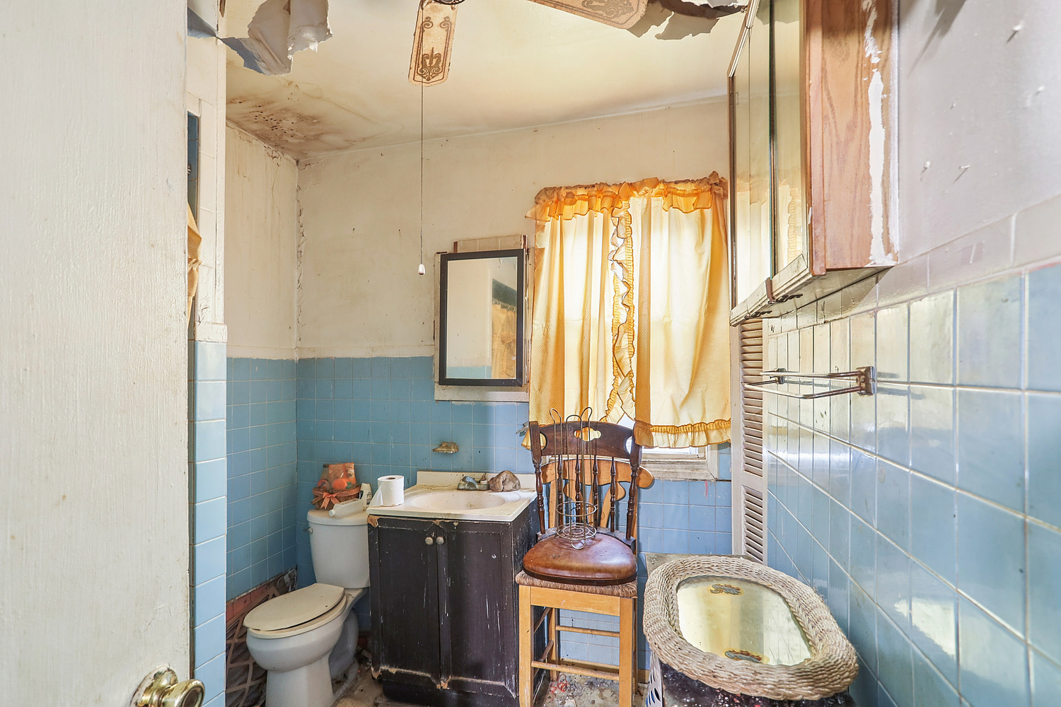 7127 S Artesian Avenue, Chicago, IL 60629