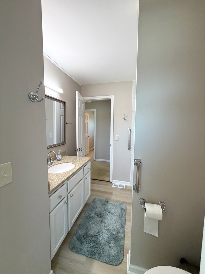 169 Pebble Creek Trail, Carol Stream, IL 60188