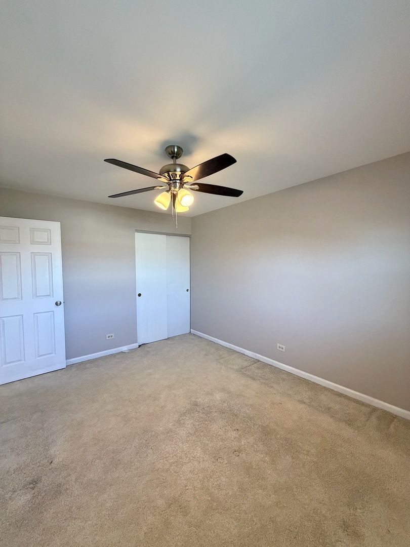 169 Pebble Creek Trail, Carol Stream, IL 60188