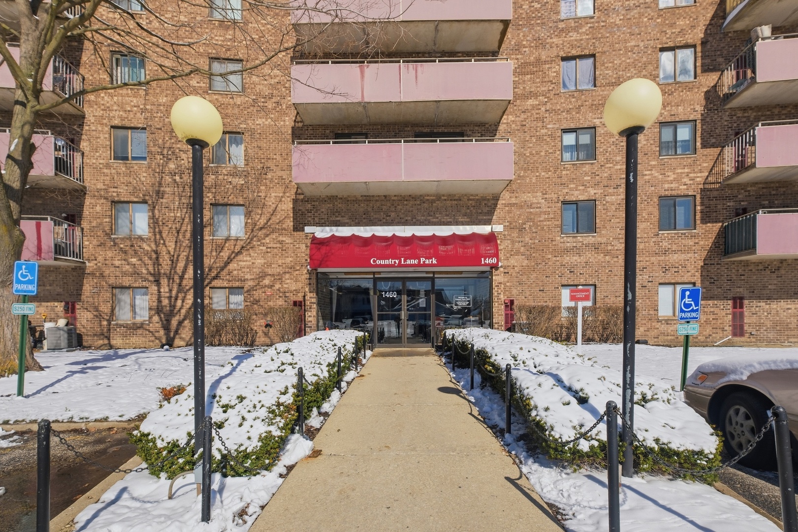 1460 Fairlane Drive #228, Schaumburg, IL 60193