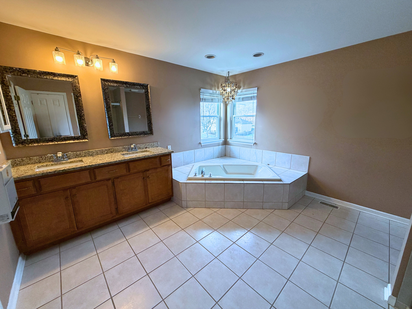 1715 Brighton Lane, Plainfield, IL 60586