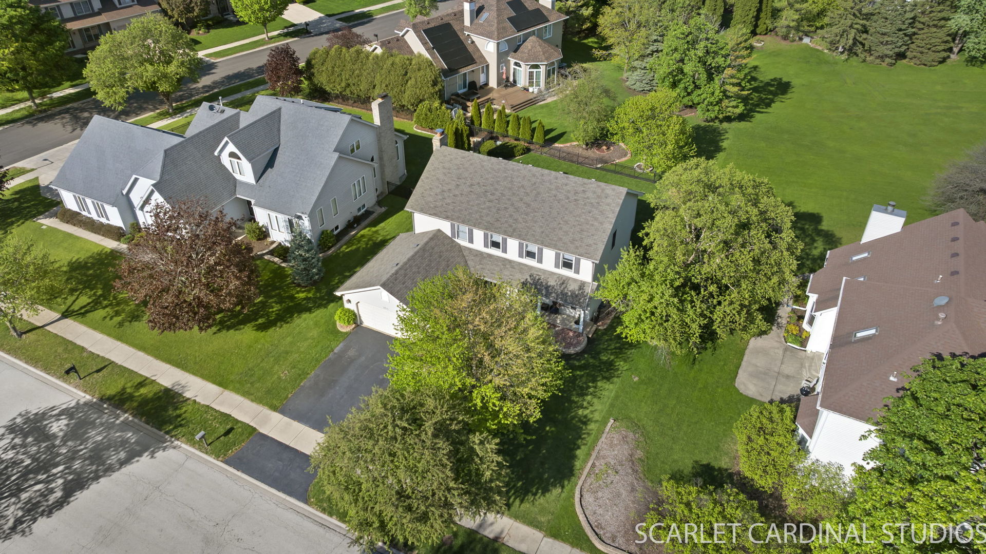 2875 Carriage Way, Aurora, IL 60504