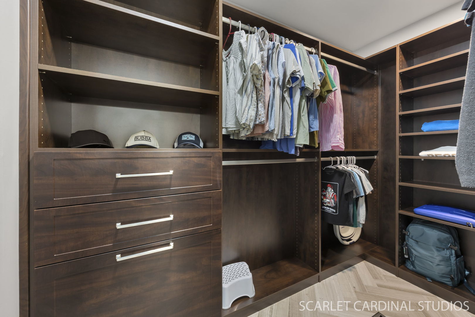 2875 Carriage Way, Aurora, IL 60504