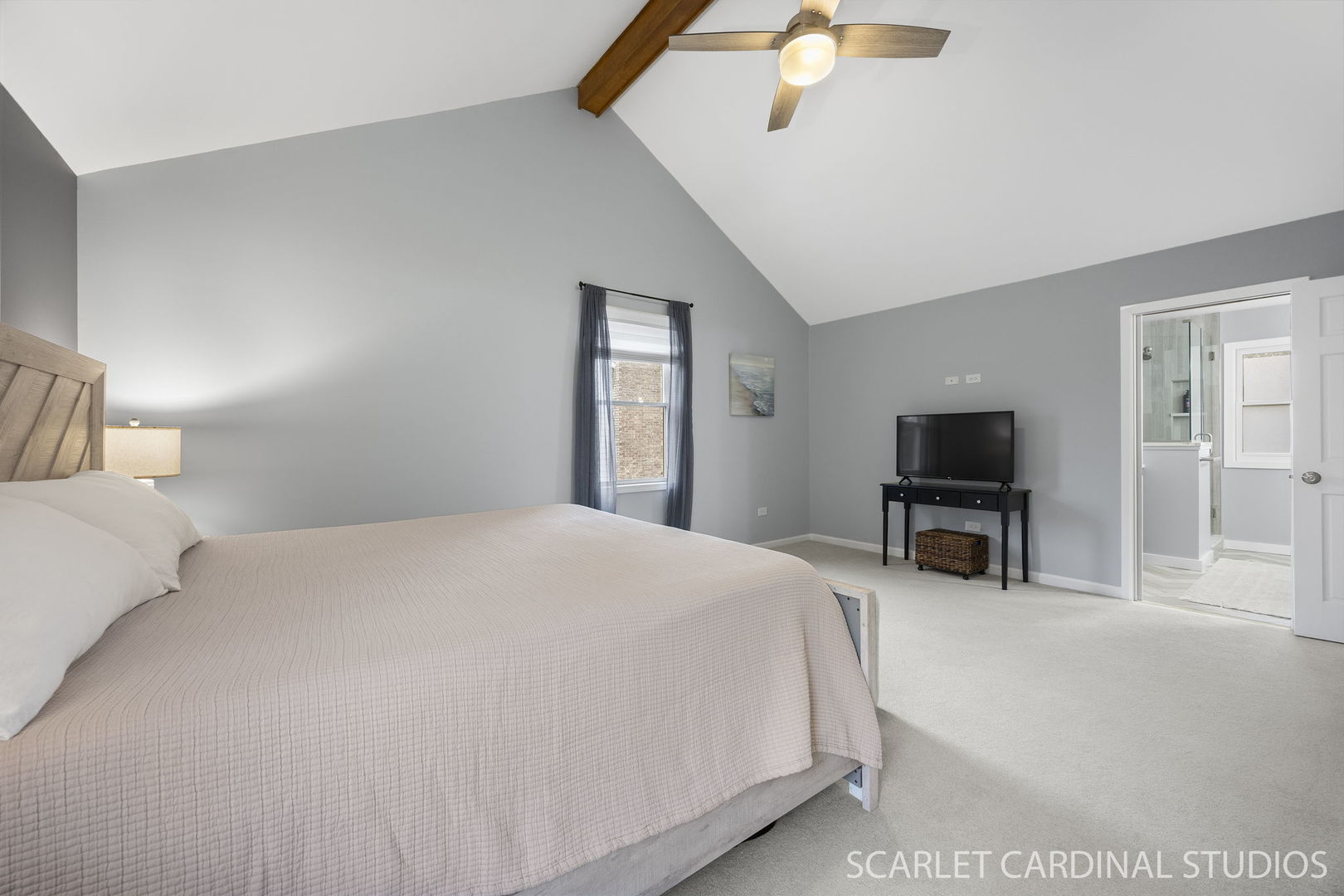 2875 Carriage Way, Aurora, IL 60504