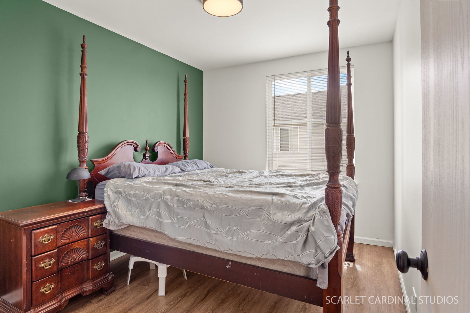 111 Hidden Creek Lane, North Aurora, IL 60542