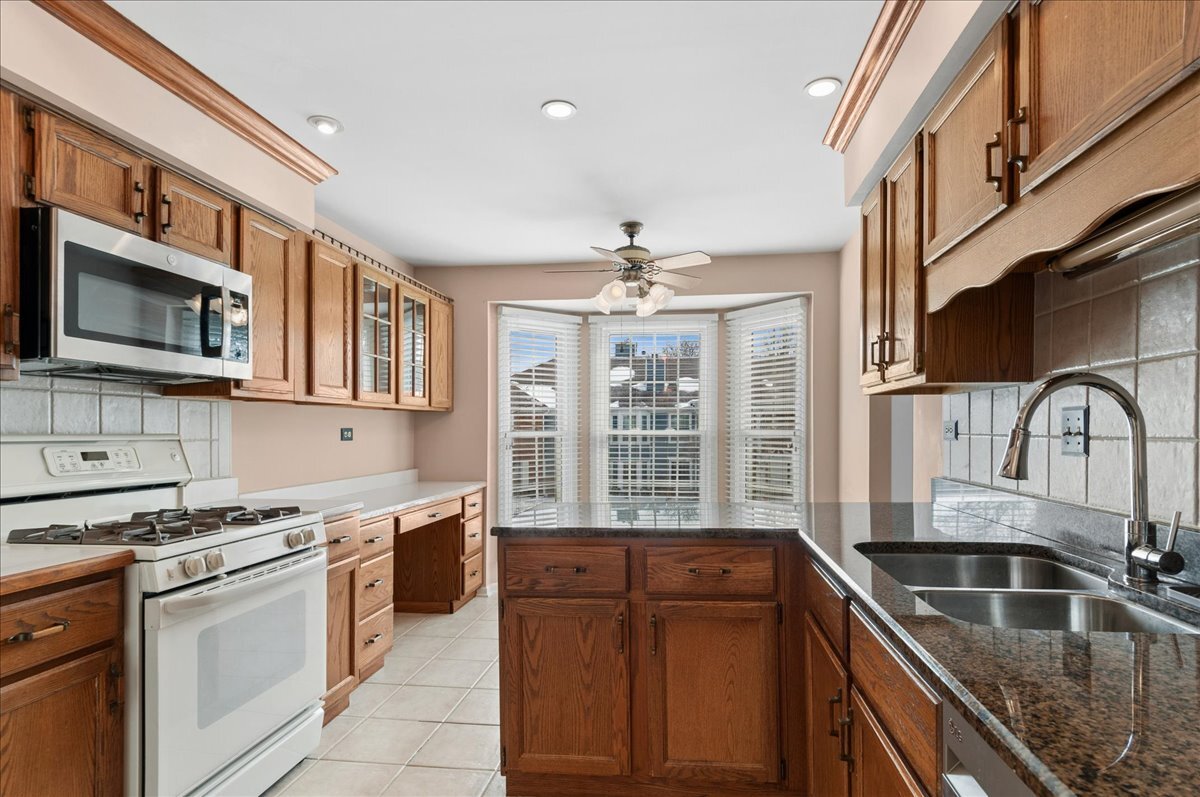 Naperville, IL 60563