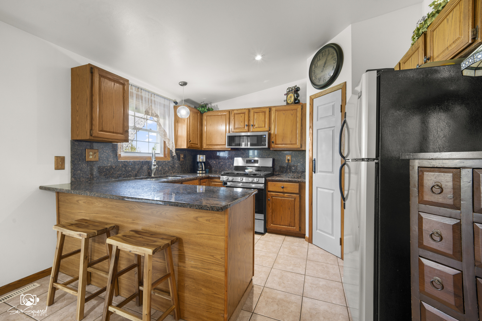 27057 S Woodlawn Avenue, Crete, IL 60417