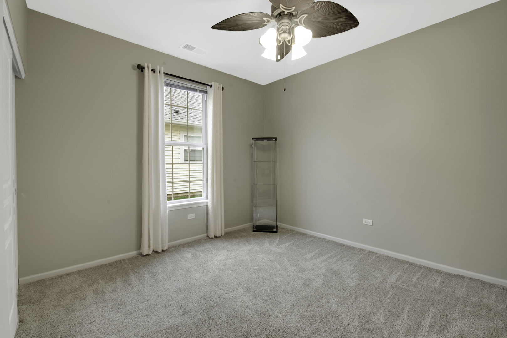 585 Tuscan View Drive, Elgin, IL 60124