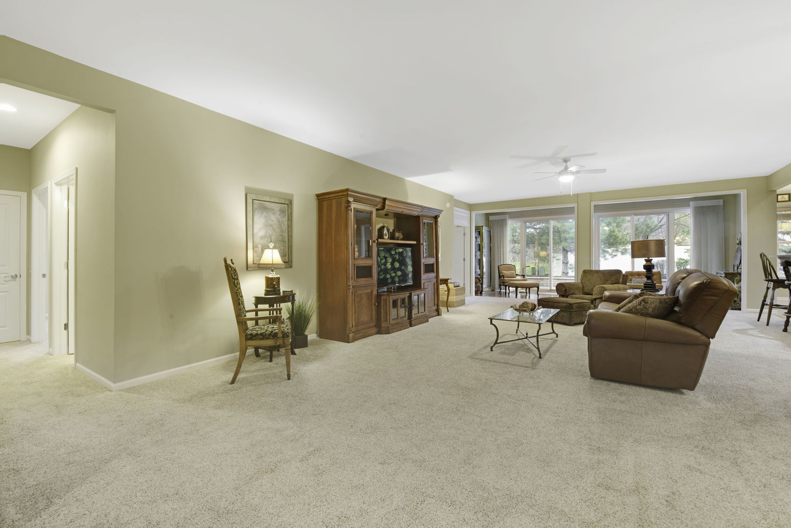 585 Tuscan View Drive, Elgin, IL 60124