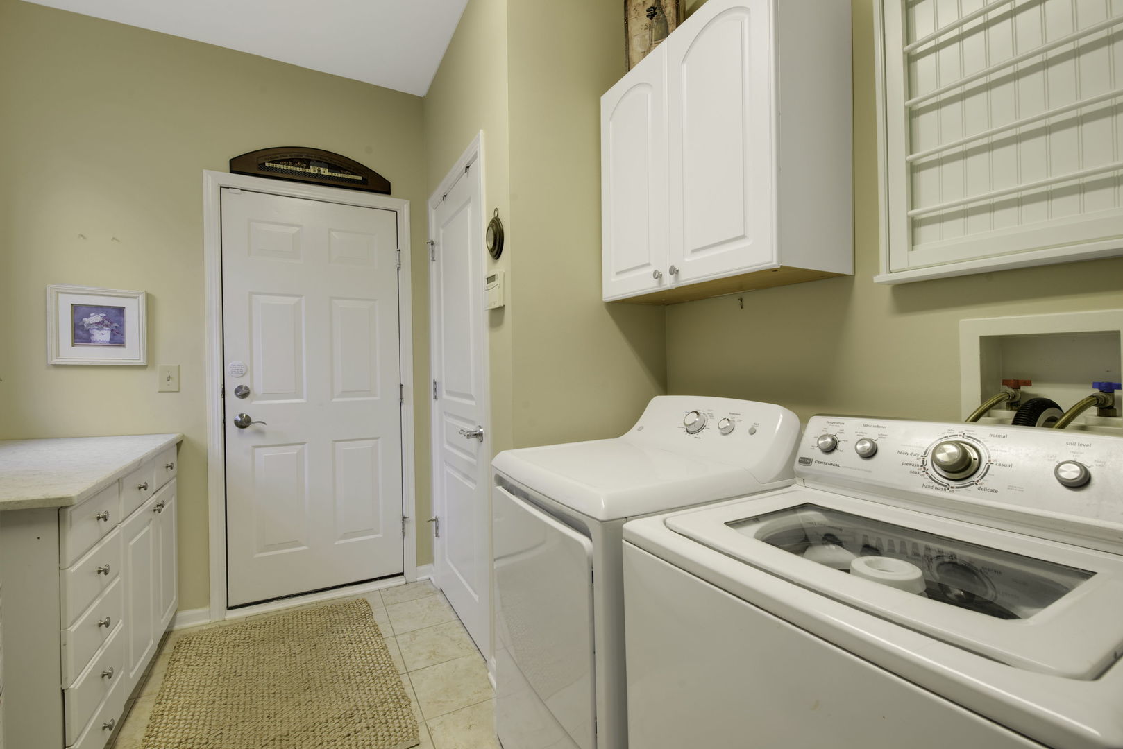 585 Tuscan View Drive, Elgin, IL 60124