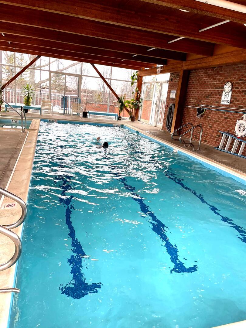 362 Kelburn Road #324, Deerfield, IL 60015