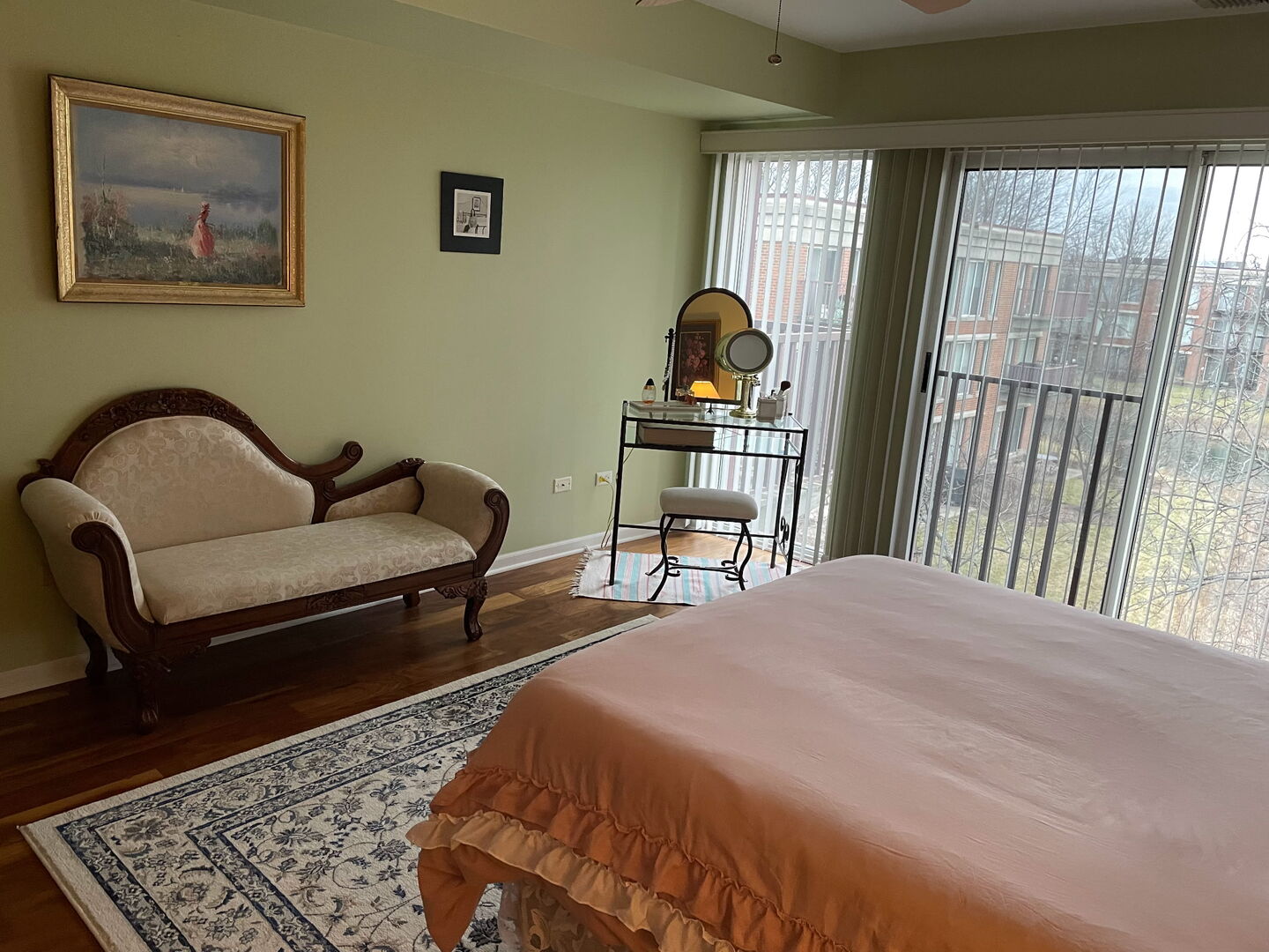 362 Kelburn Road #324, Deerfield, IL 60015