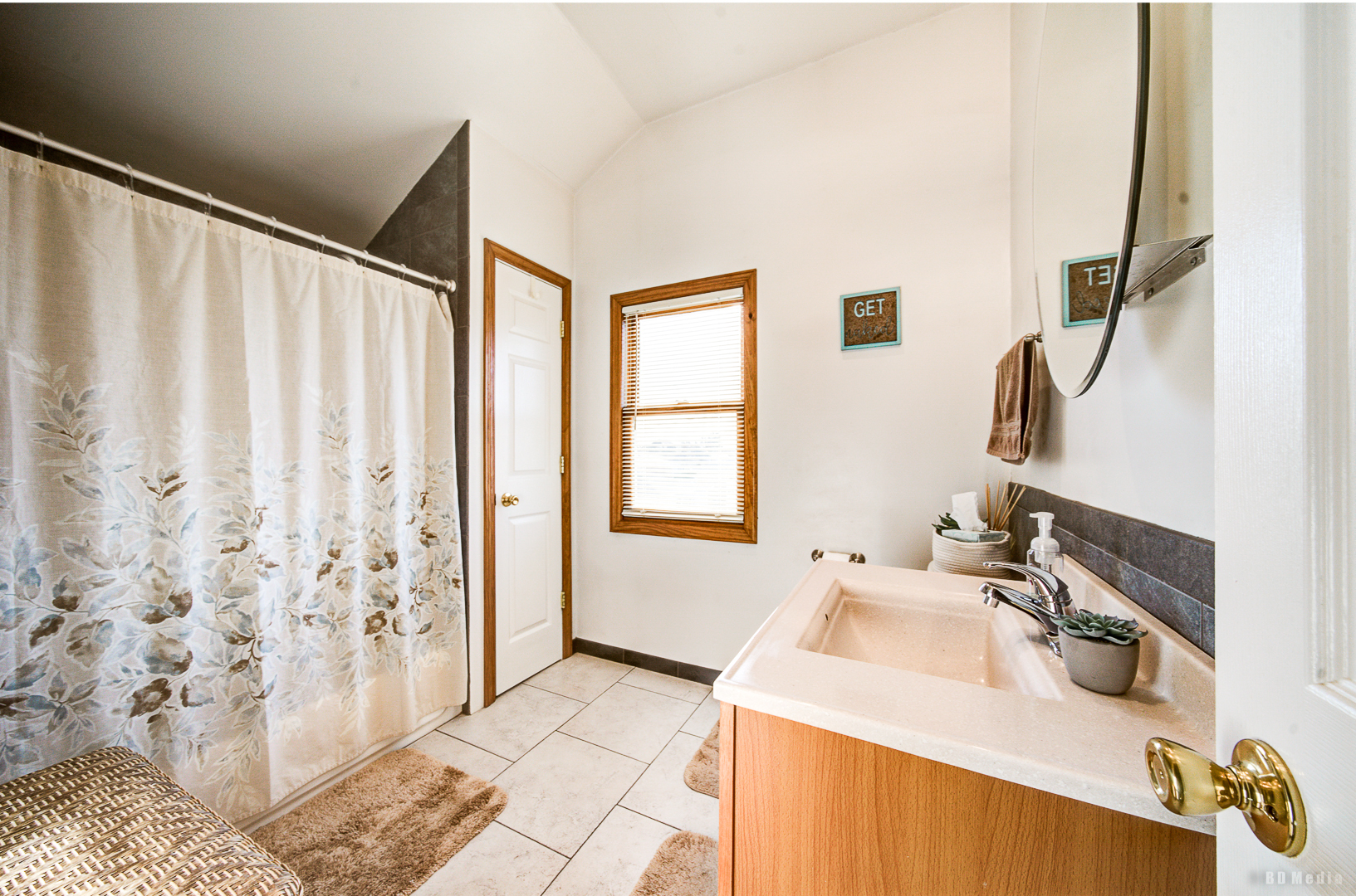 10500 S 80th Court, Palos Hills, IL 60465