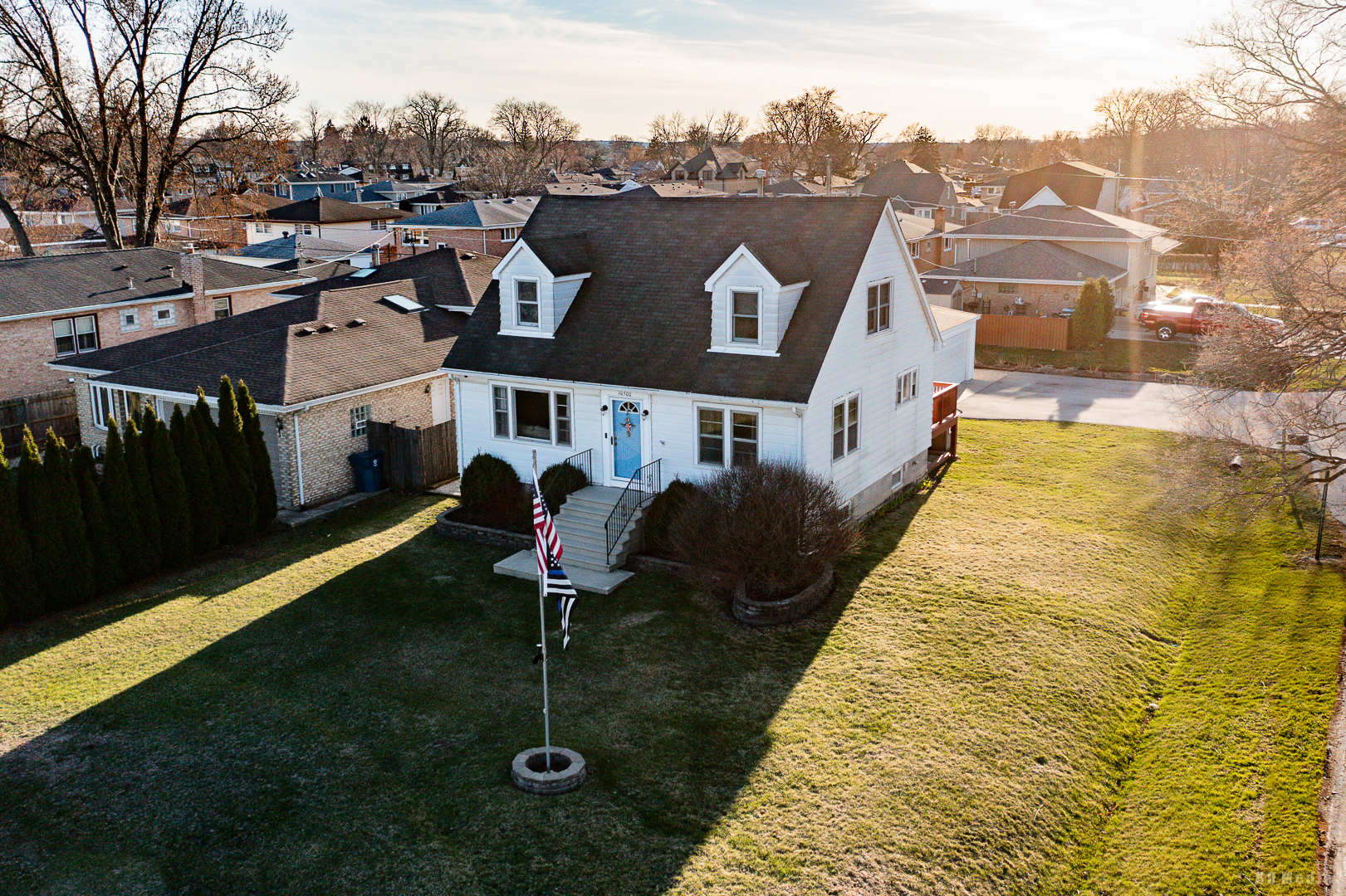 10500 S 80th Court, Palos Hills, IL 60465