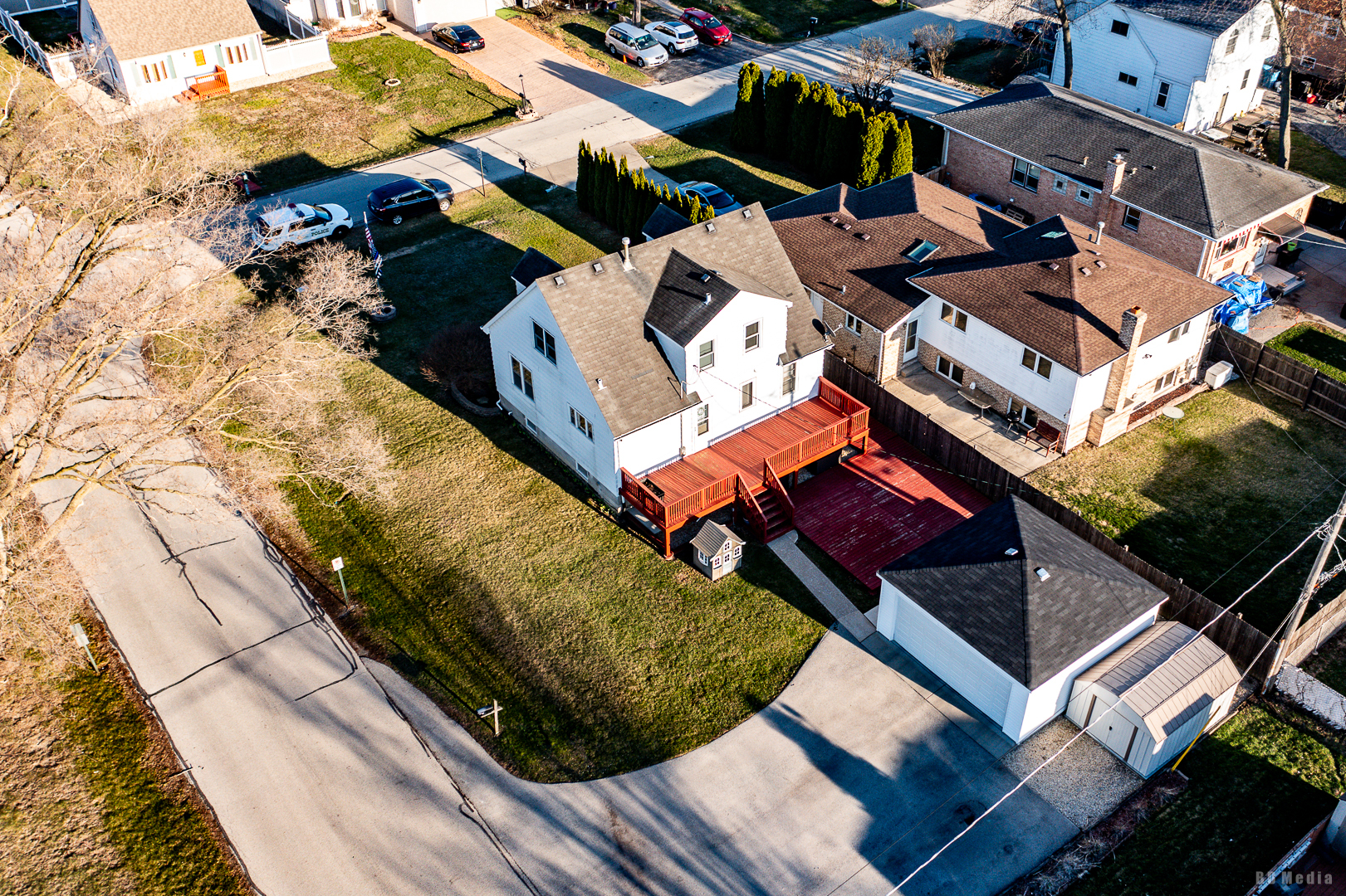 10500 S 80th Court, Palos Hills, IL 60465