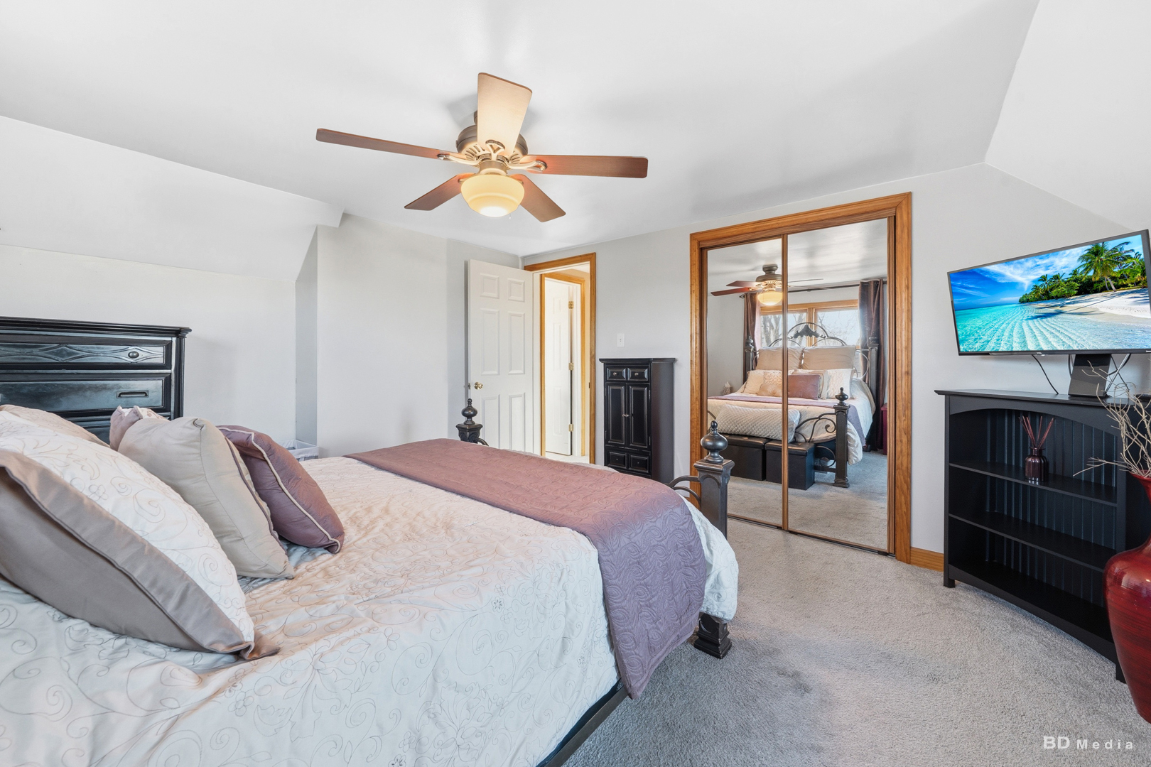 10500 S 80th Court, Palos Hills, IL 60465