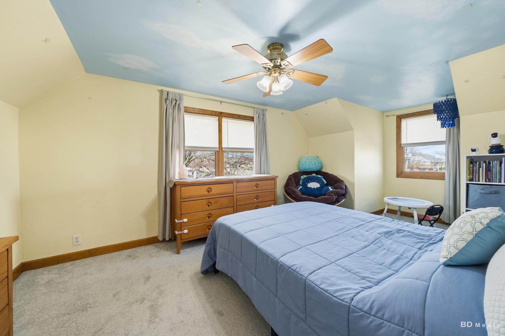 10500 S 80th Court, Palos Hills, IL 60465